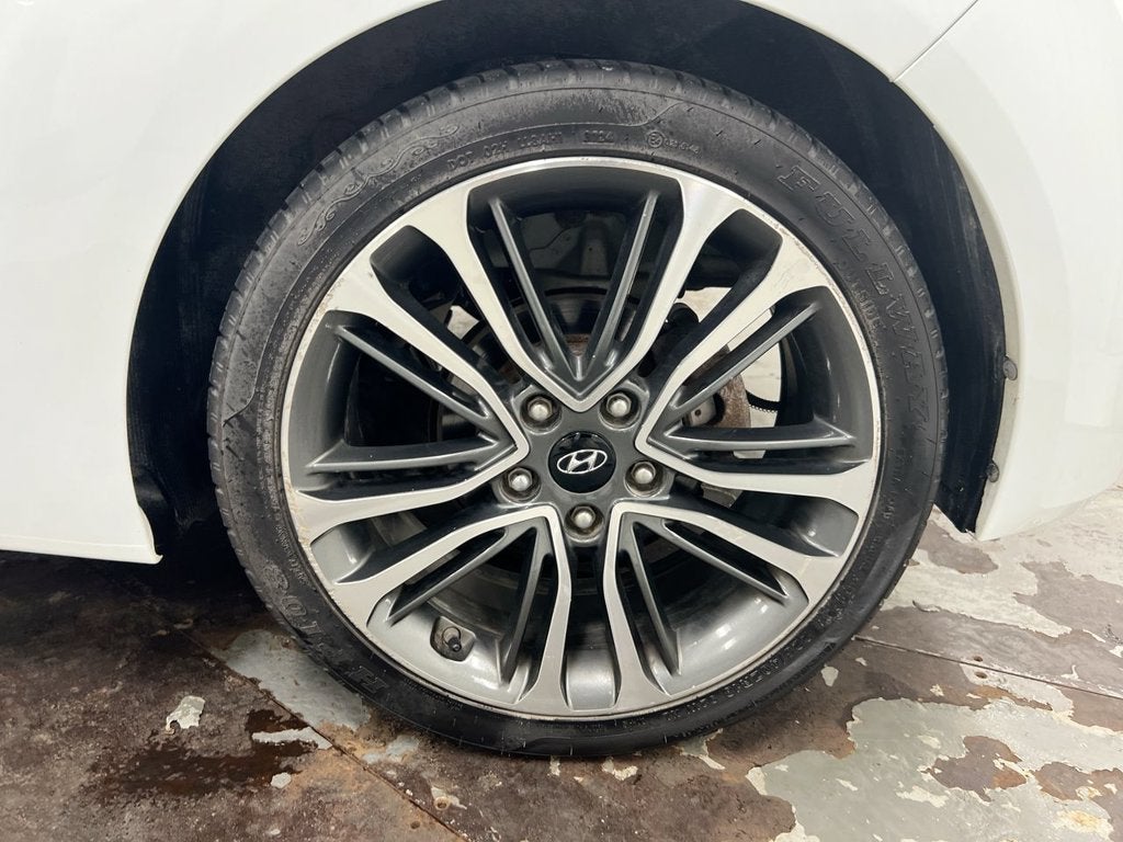 2016 Hyundai Veloster Base