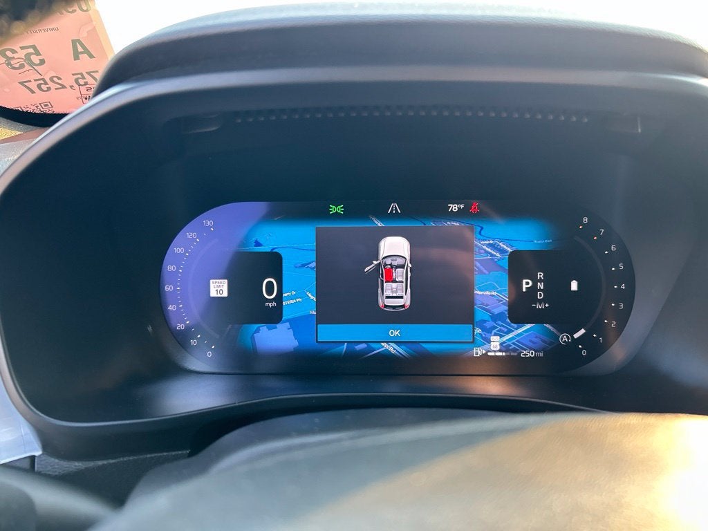 2024 Volvo XC40 Core Bright Theme