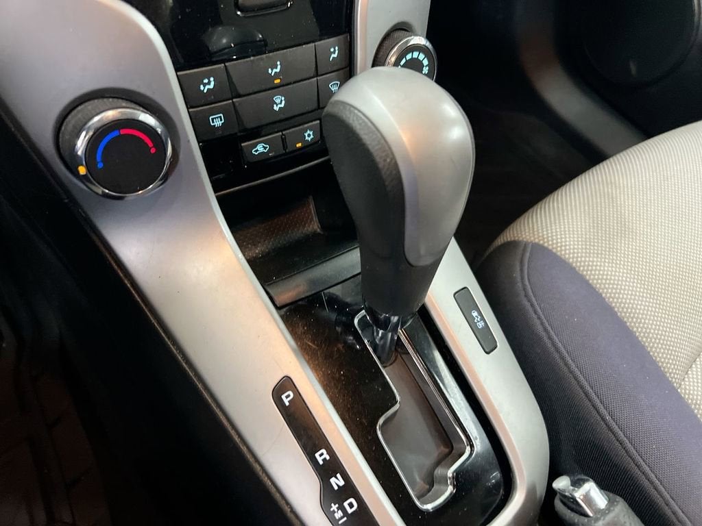 2013 Chevrolet Cruze LS