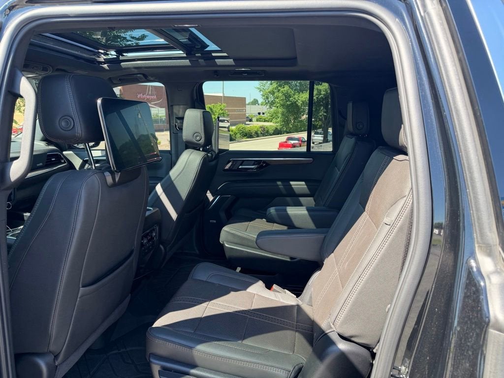 2025 Chevrolet Suburban High Country