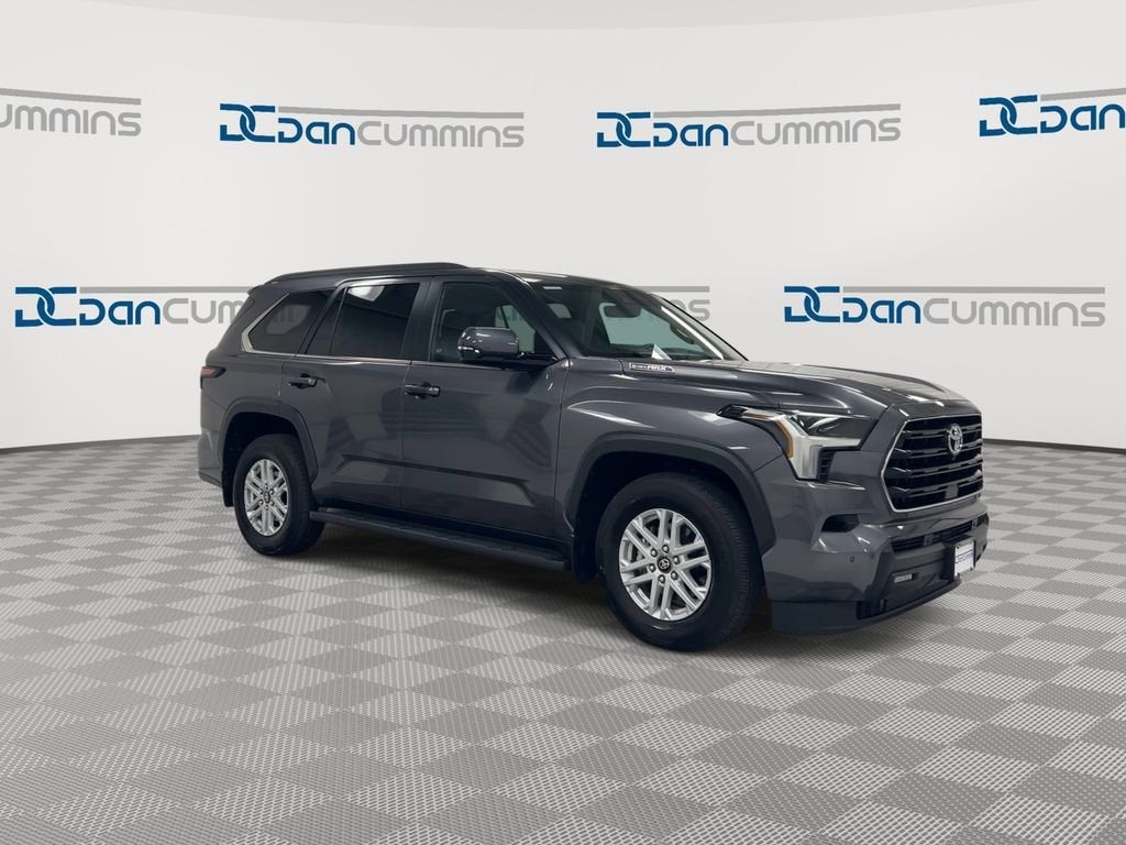 2025 Toyota Sequoia SR5
