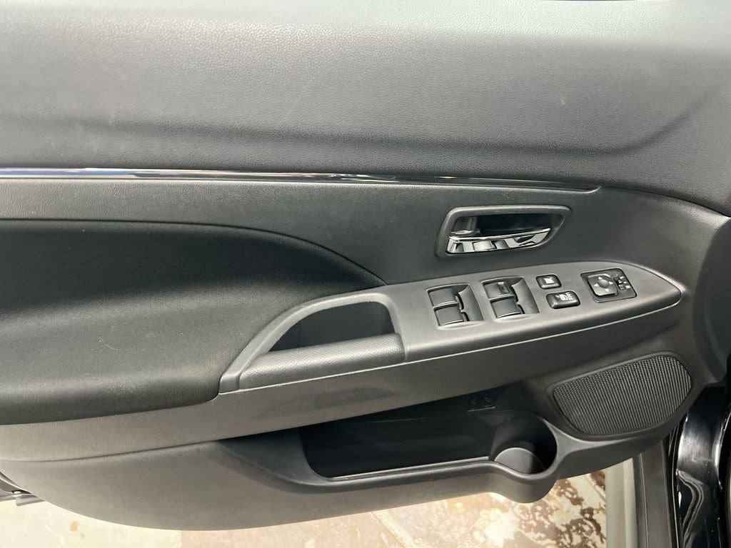 2024 Mitsubishi Outlander Sport S