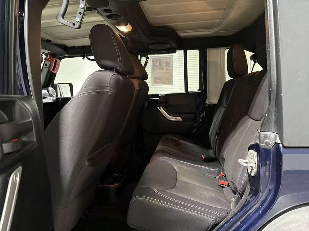 2013 Jeep Wrangler Unlimited Sahara