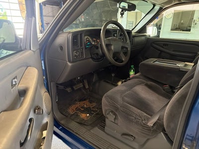 2004 Chevrolet Silverado 1500 Reg Cab 119.0" WB 4WD