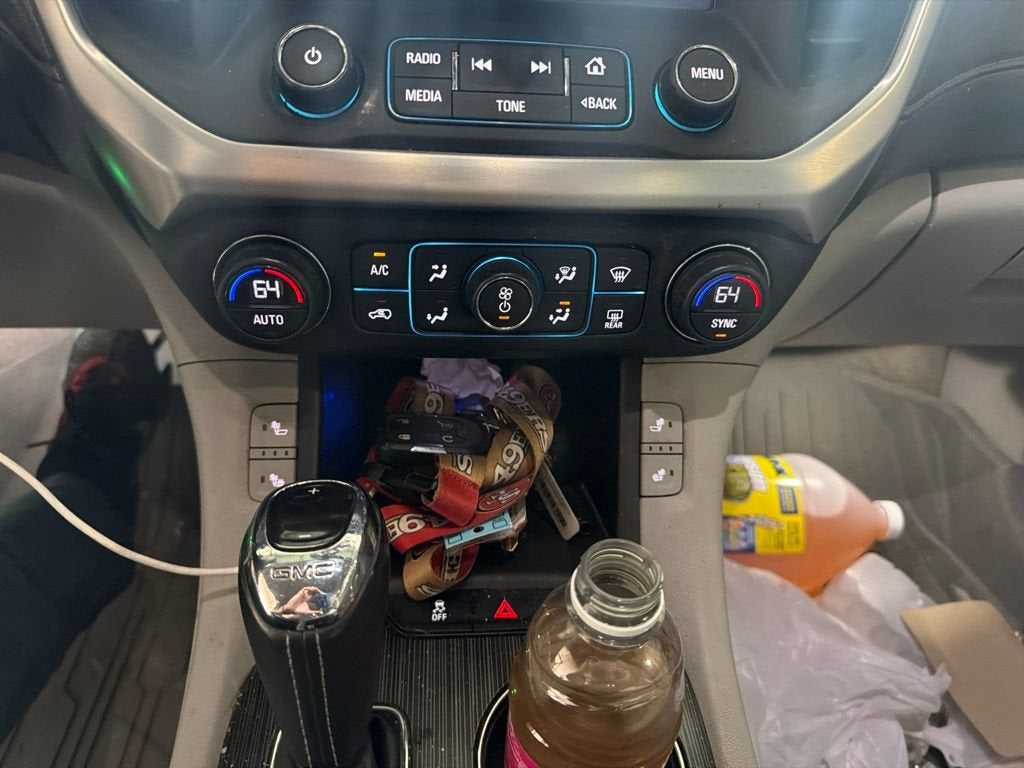 2017 GMC Acadia SLT