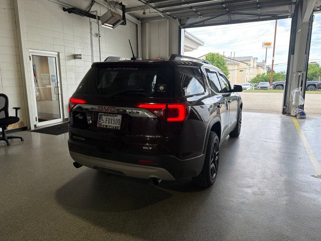 2017 GMC Acadia SLT