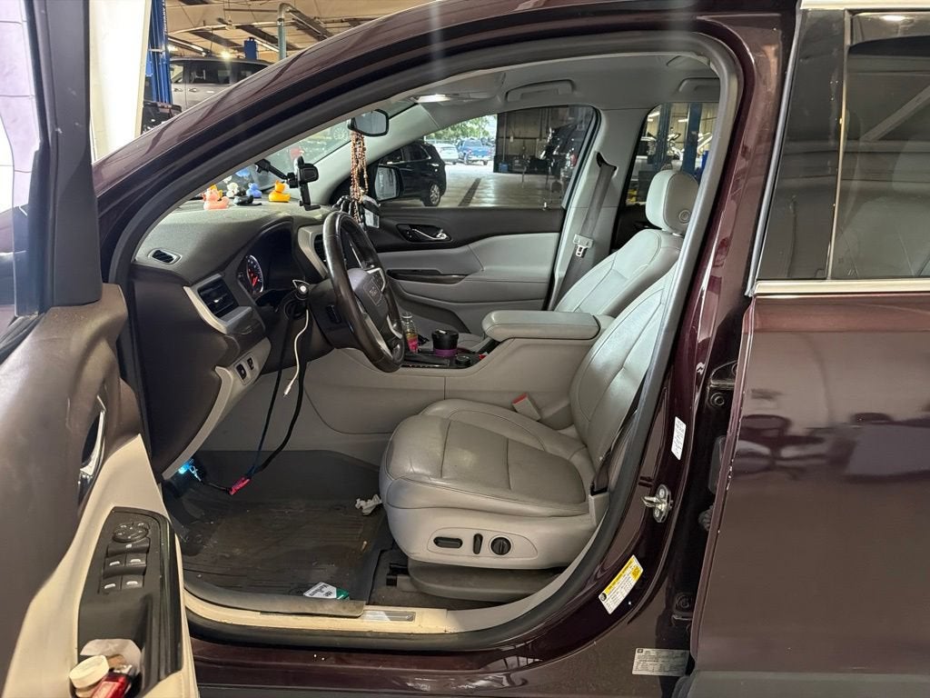 2017 GMC Acadia SLT