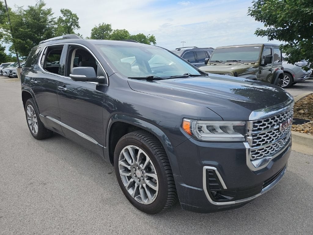 2022 GMC Acadia Denali