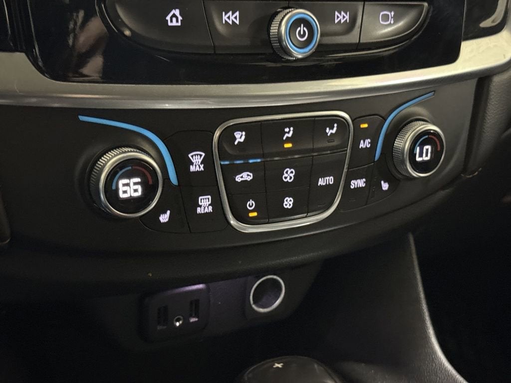 2018 Chevrolet Traverse LT Cloth