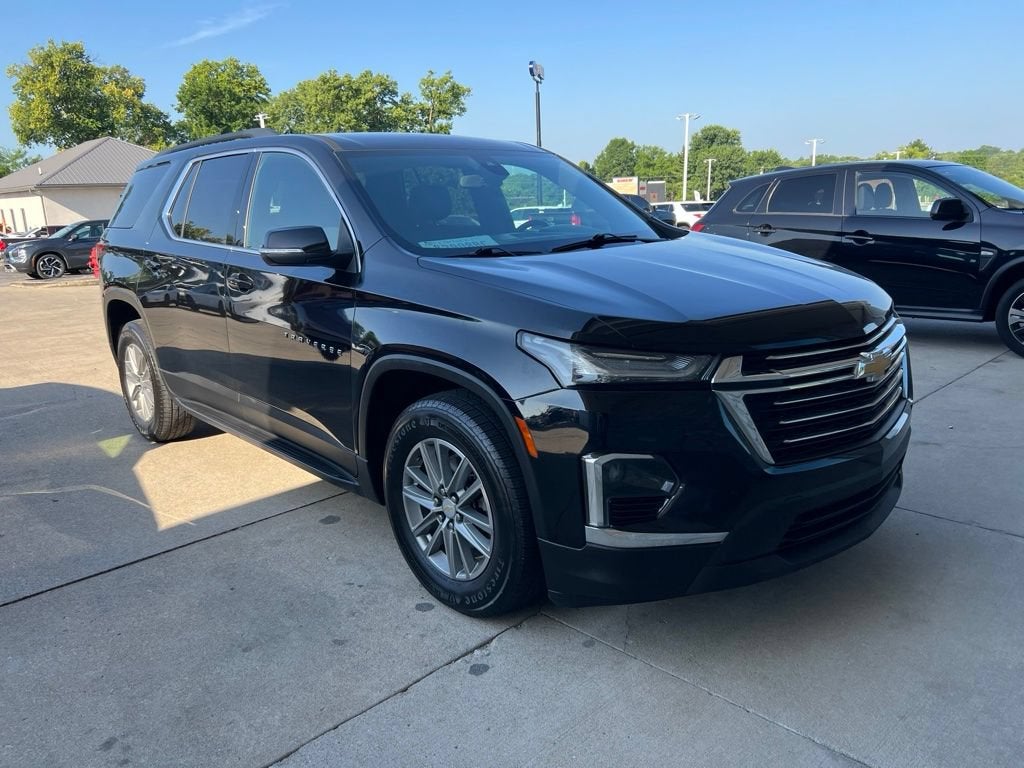2022 Chevrolet Traverse LT Leather
