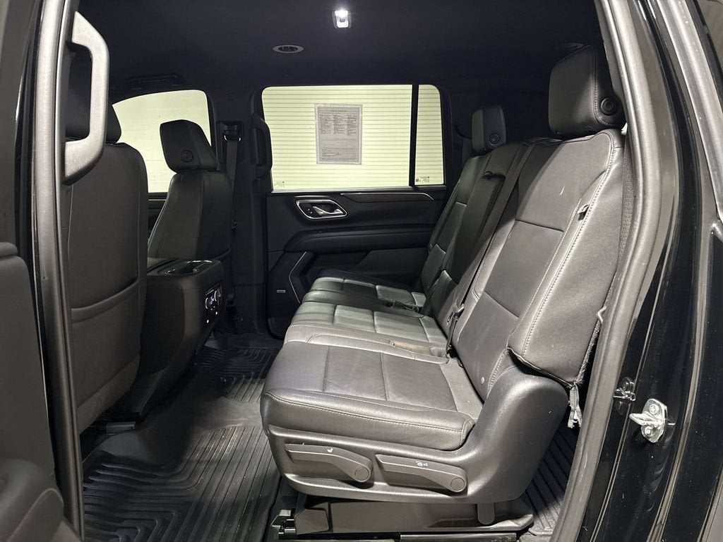 2023 Chevrolet Suburban LT