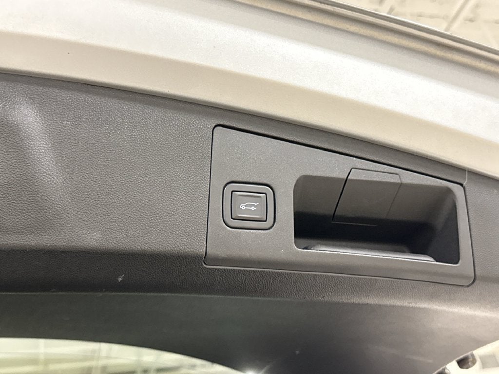 2020 Cadillac XT4 FWD Premium Luxury