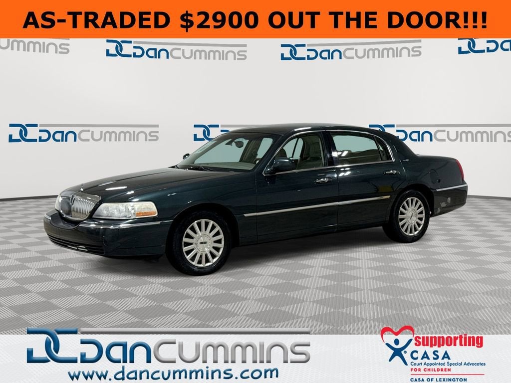 2003 Lincoln Town Car Signature - Touring Sedan's photo