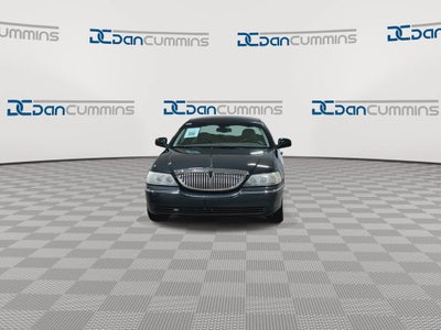 2003 Lincoln Town Car Signature