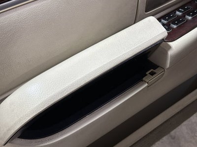 2003 Lincoln Town Car Signature