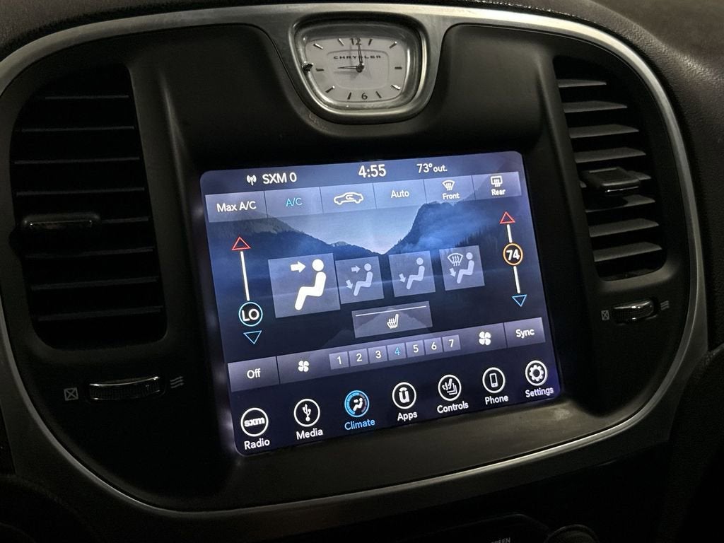 2018 Chrysler 300 Touring L