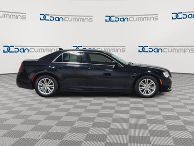 2018 Chrysler 300 Touring L