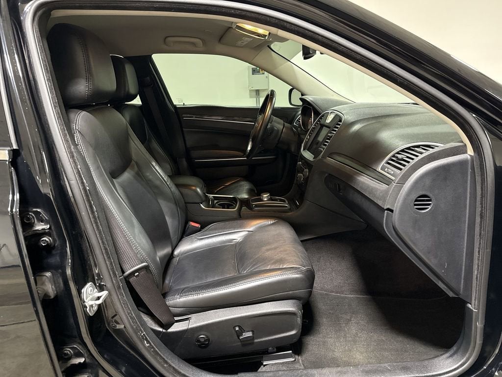 2018 Chrysler 300 Touring L