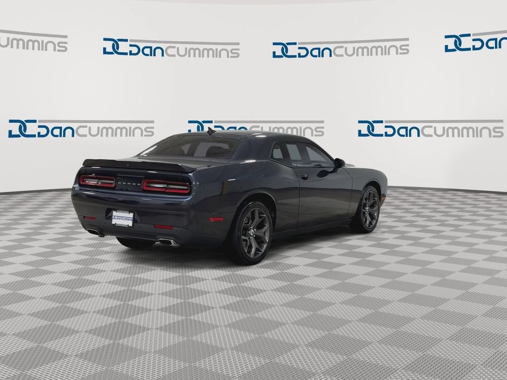2018 Dodge Challenger SXT Plus