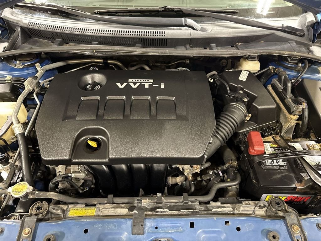 2010 Toyota Corolla 4dr Sdn Man (Natl)