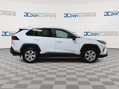 2025 Toyota RAV4 LE