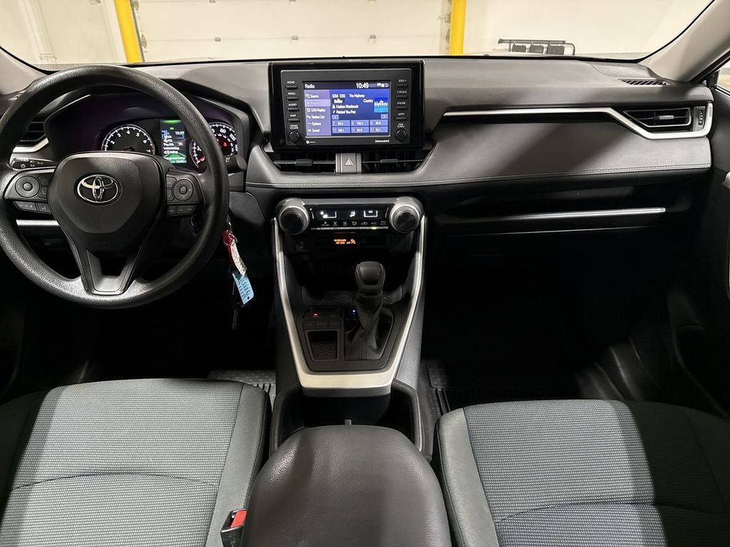 2022 Toyota RAV4 LE