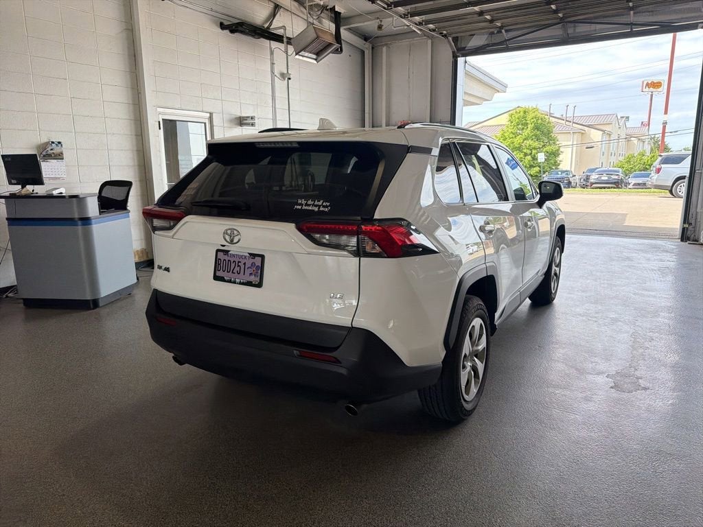 2019 Toyota RAV4 LE