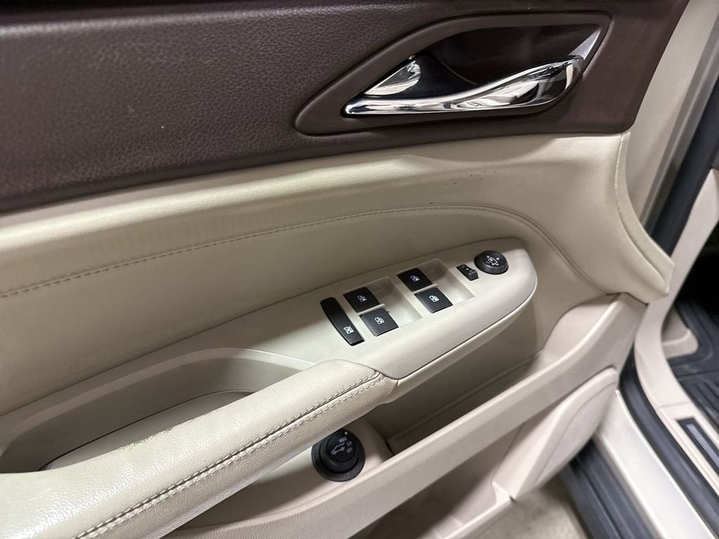 2011 Cadillac SRX Performance Collection