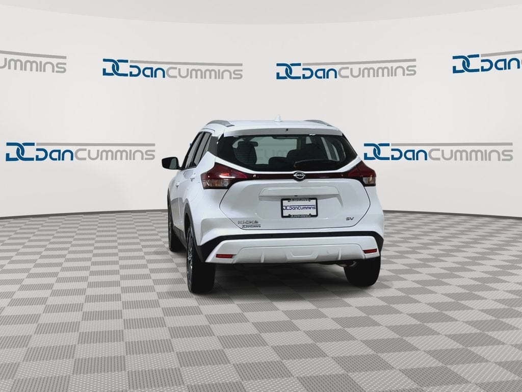 2024 Nissan Kicks SV