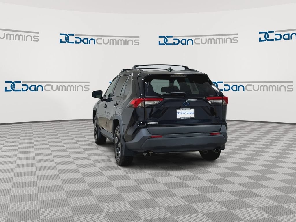 2021 Toyota RAV4 Hybrid XLE