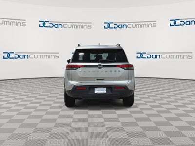2024 Nissan Pathfinder SV
