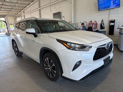 2020 Toyota Highlander Hybrid XLE