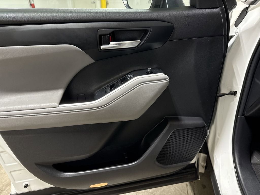2020 Toyota Highlander Hybrid XLE