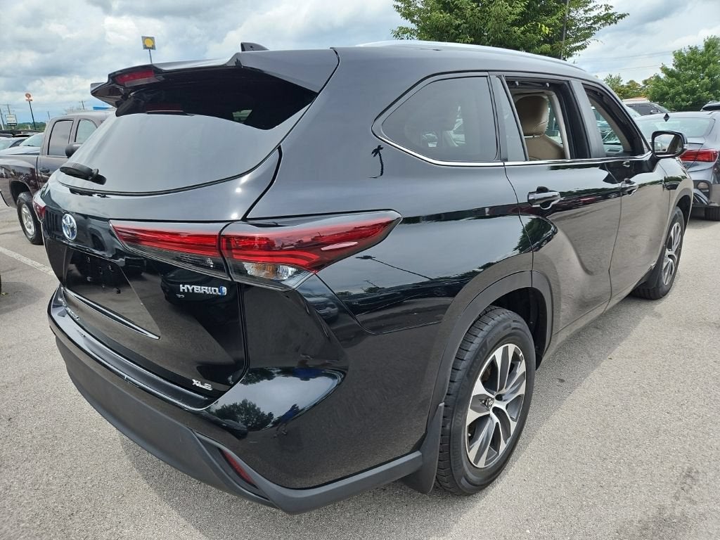 2024 Toyota Highlander Hybrid XLE