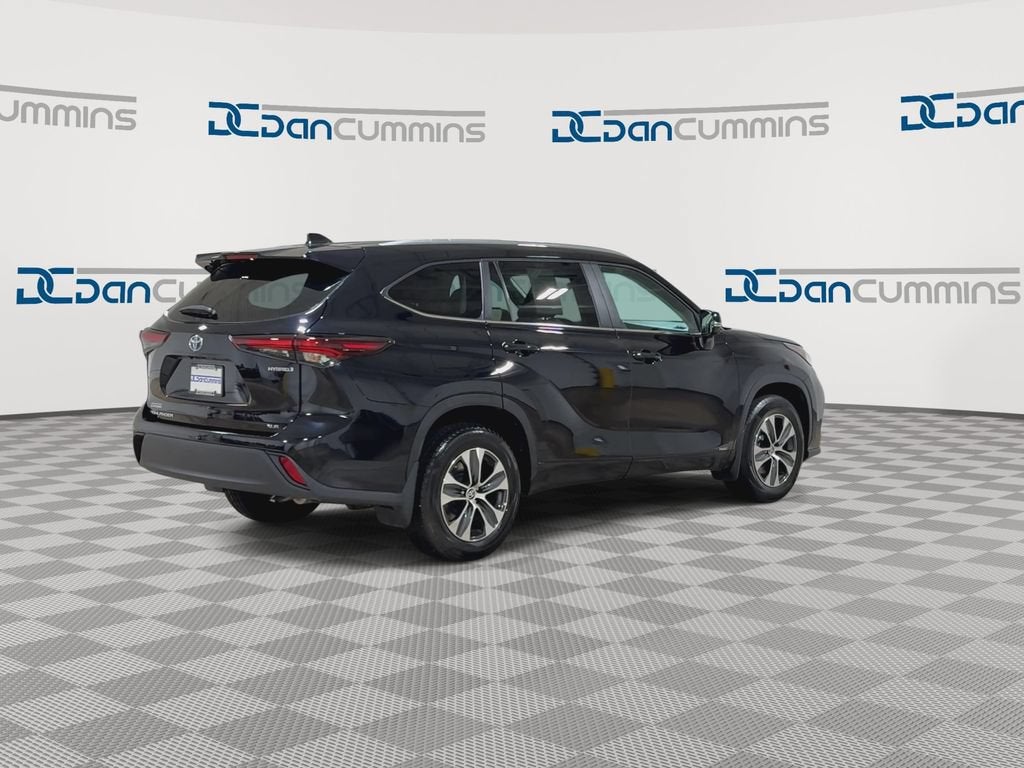 2024 Toyota Highlander Hybrid XLE