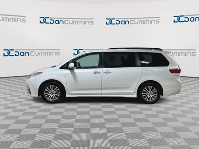 2018 Toyota Sienna XLE Auto Access Seat