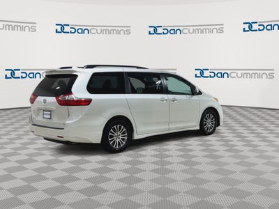 2018 Toyota Sienna XLE Auto Access Seat