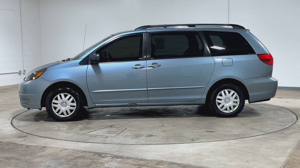 2005 Toyota Sienna CE