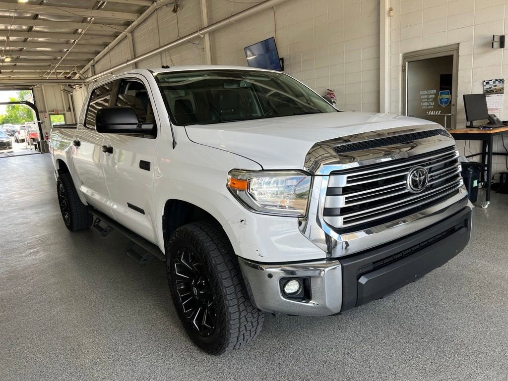 2018 Toyota Tundra 4WD SR5