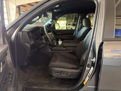2025 Toyota Tundra 4WD SR