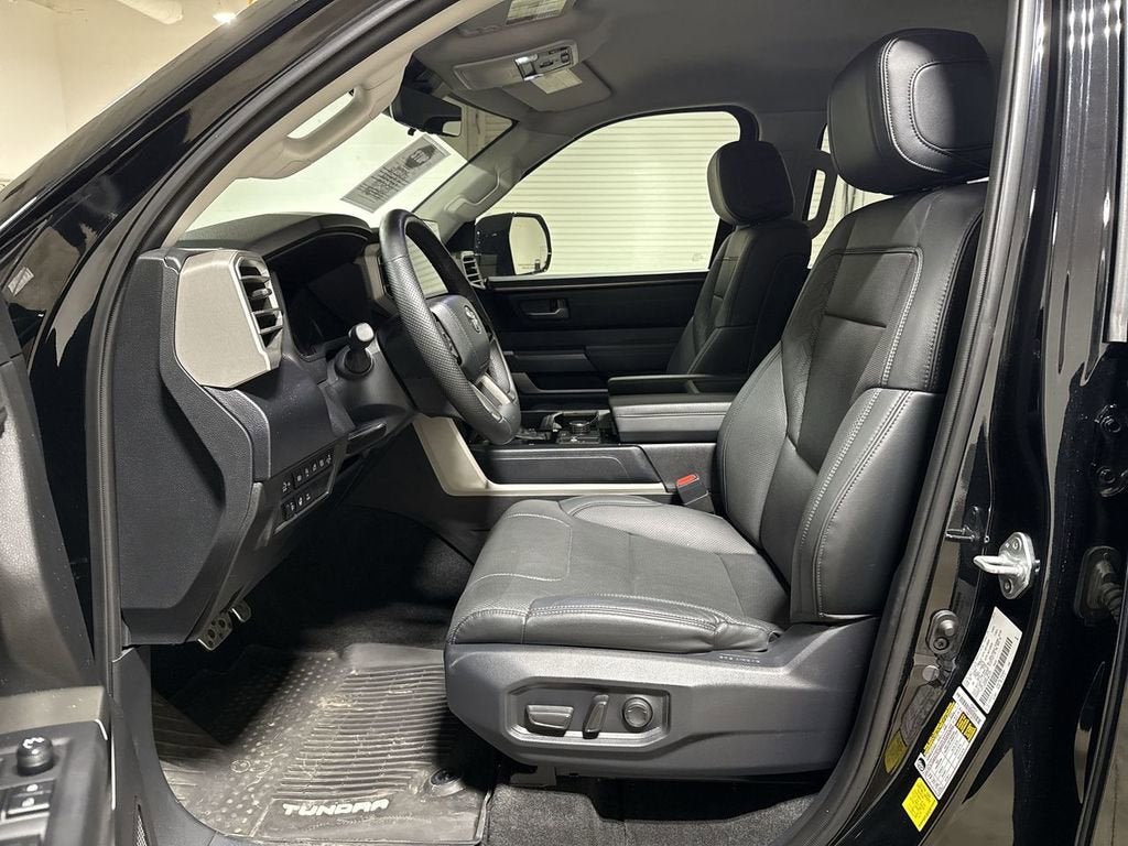 2023 Toyota Tundra 4WD SR5