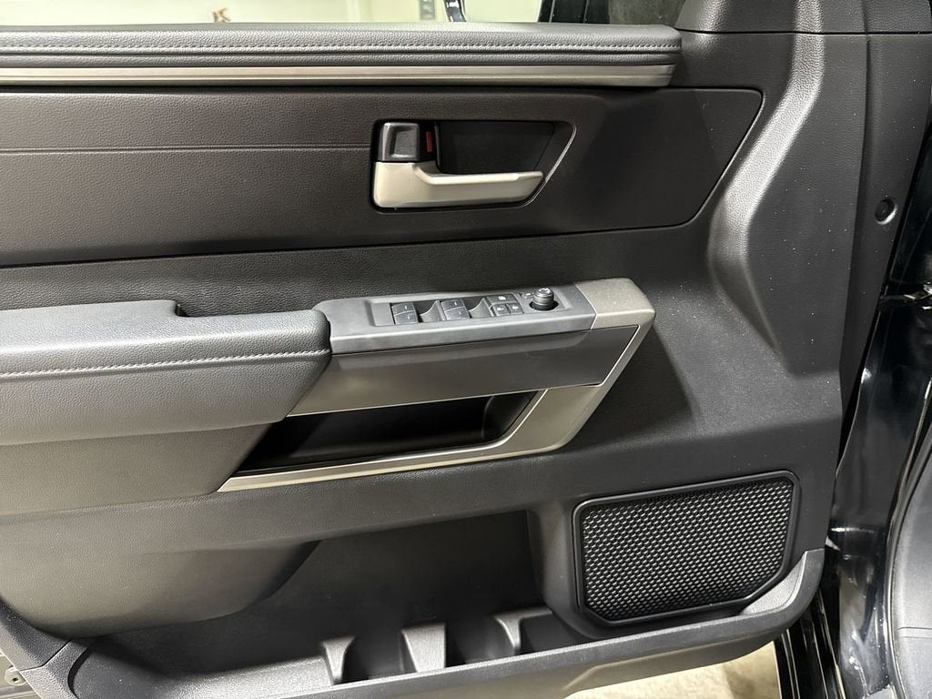 2023 Toyota Tundra 4WD SR5