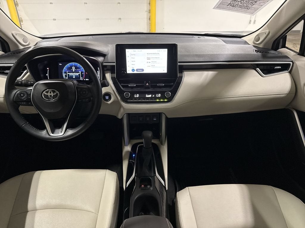 2024 Toyota Corolla Cross XLE