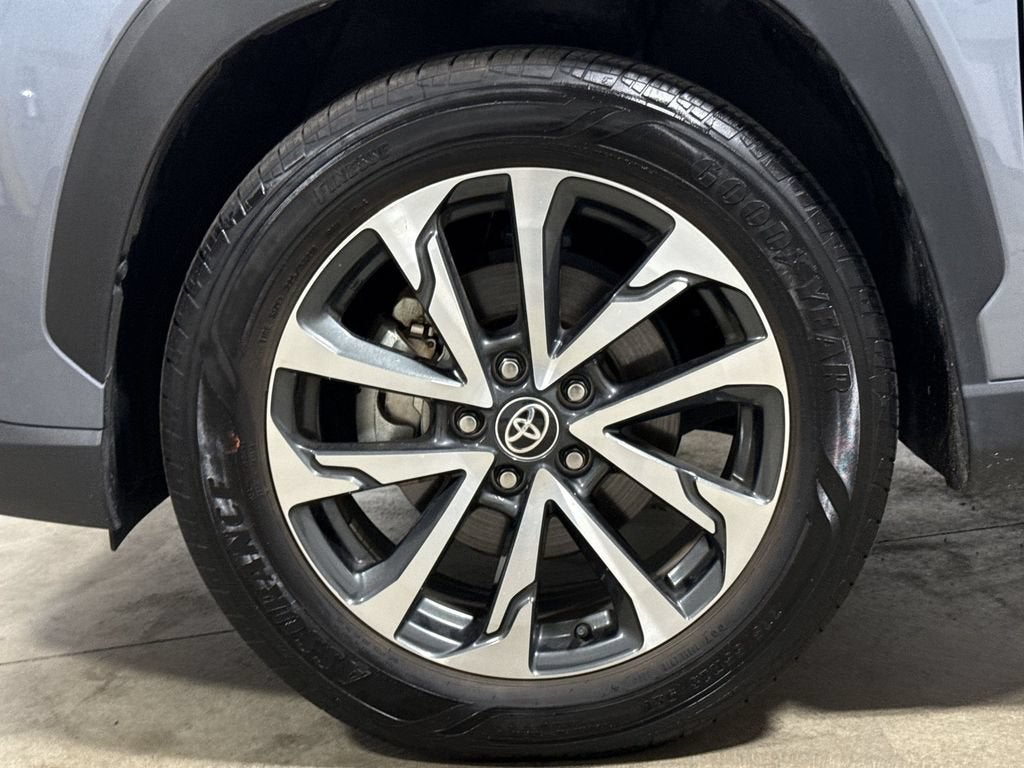 2024 Toyota Corolla Cross XLE