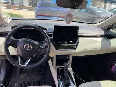 2024 Toyota Corolla Cross XLE