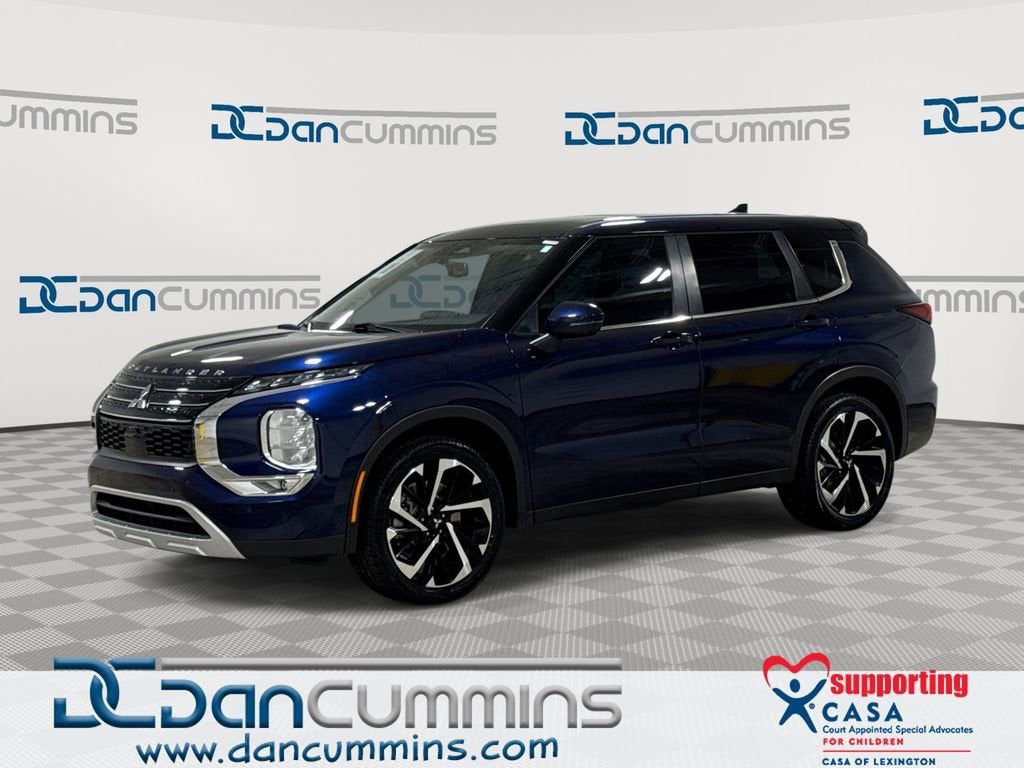 2024 Mitsubishi Outlander SE 2WD's photo