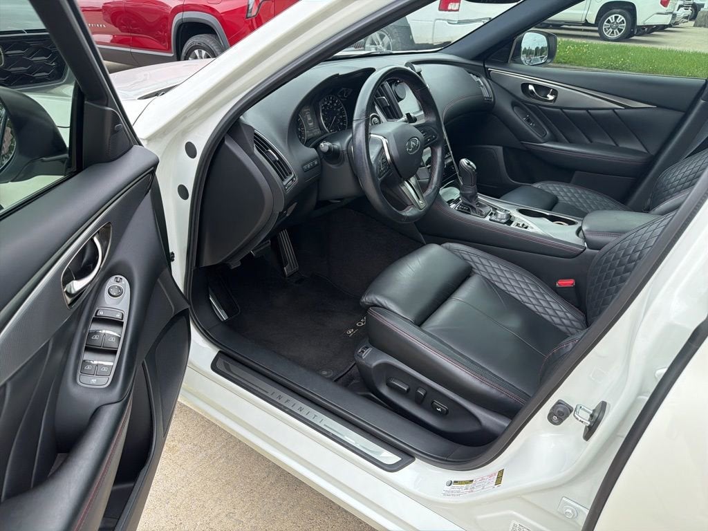 2018 INFINITI Q50 RED SPORT 400
