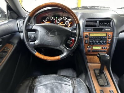 2000 Lexus ES 300 4dr Sdn