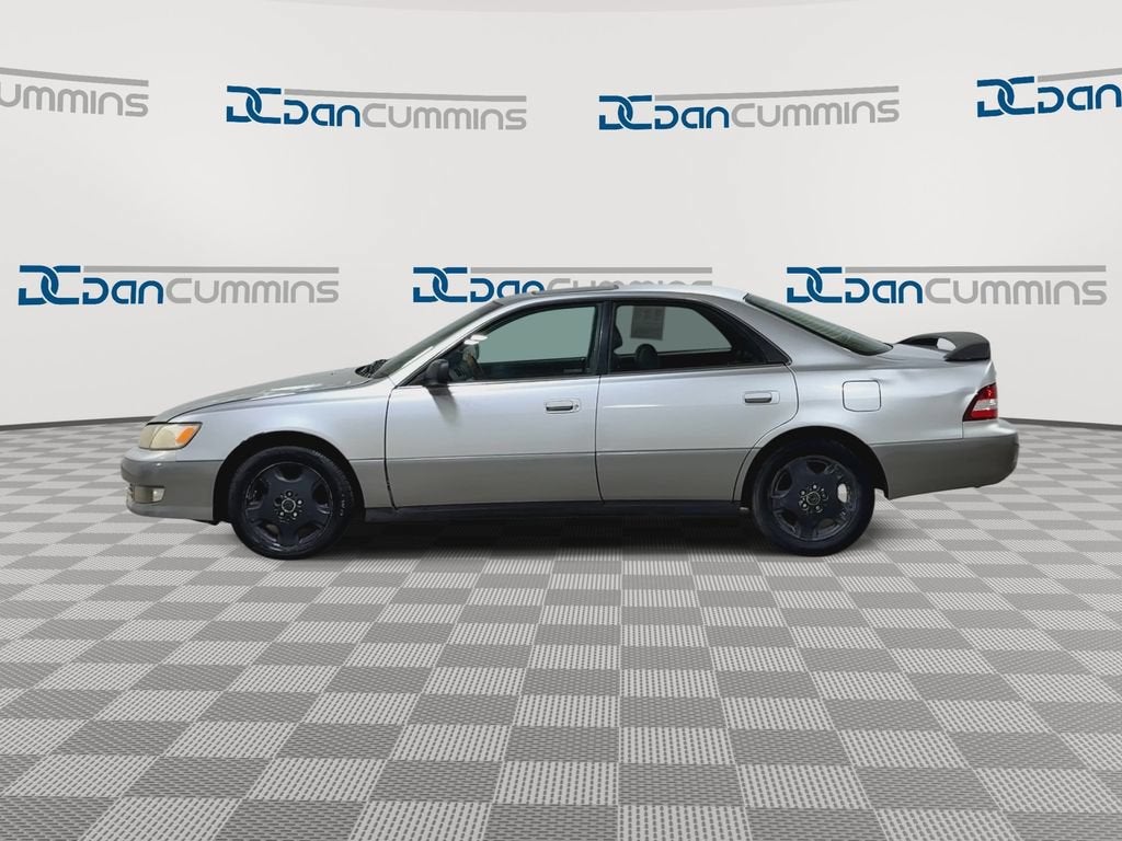 2000 Lexus ES 300 4dr Sdn