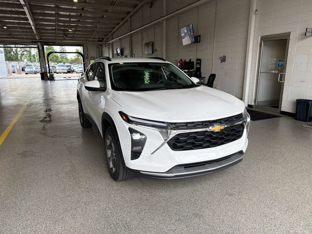 2024 Chevrolet Trax LT